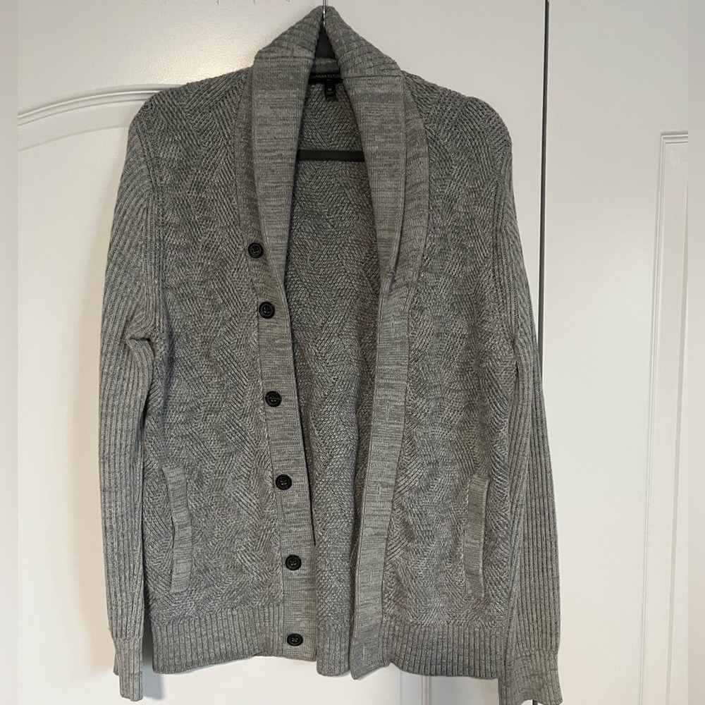 Banana Republic Men's Gray Cable Knit Sweater